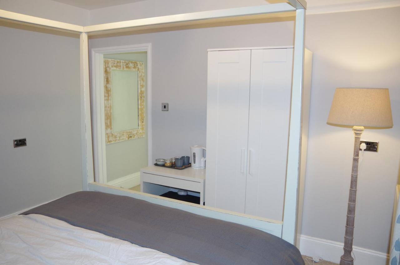 Turret House Bed & Breakfast ลินตัน ภายนอก รูปภาพ